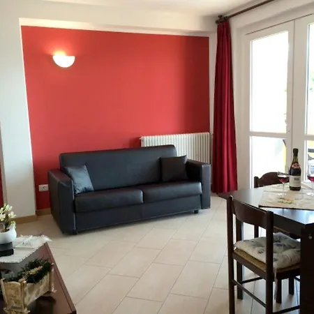 Lakeside Vercana: Two-bedroom With Pool And Balcony * Vercana